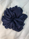 Silky jacquard jumbo scrunchie